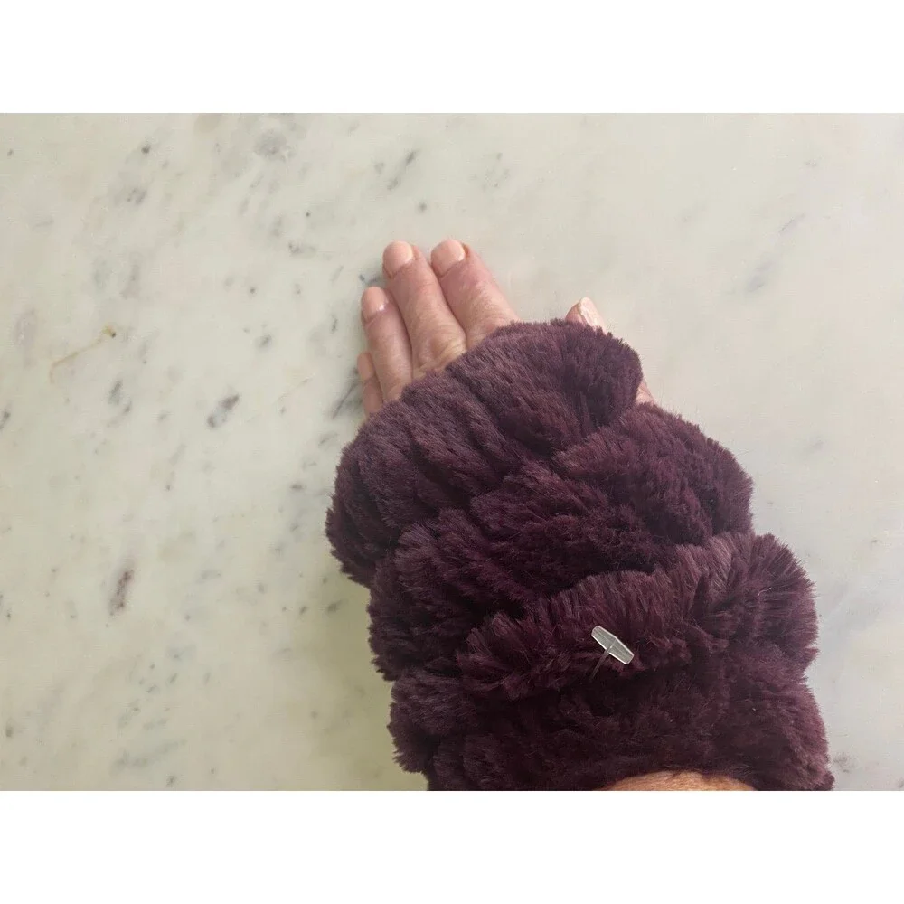 Urban Outfitters Faux Fur Fingerless Glove NWOT